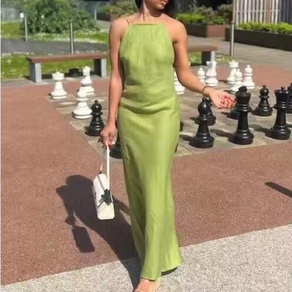 Reformation Selia Linen Dress - Avocado - Picture 3 of 10